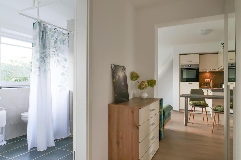 Wunderschoene Ferienwohnung Mit Balkon In Aue Exterior photo
